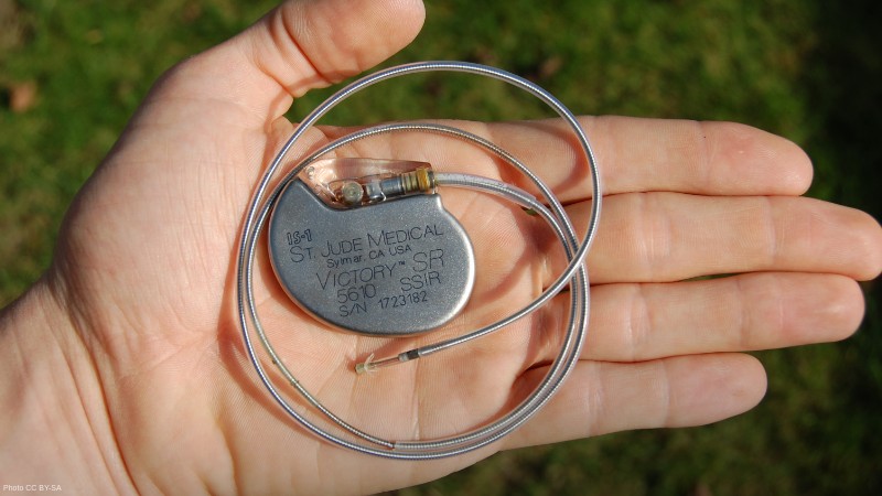 pacemaker in, tags: heart emily - CC BY-SA